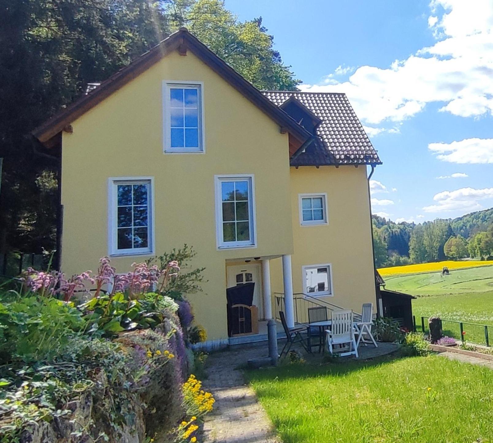 Ferienhaus Am Bach Mit Grossem Garten Deuerling Luaran gambar